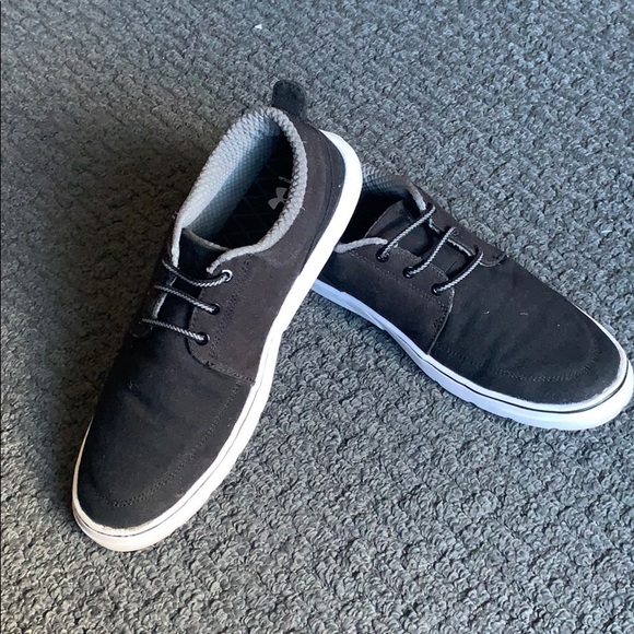 Under Armor Sneaker - Picture 1 of 7